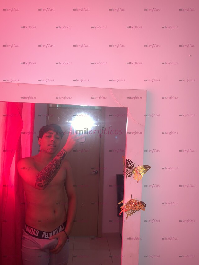 FOTOS DE SOY CHICO JOVEN PARCHADO SI AFÁN LISTO PARA SATISFACER TUS GUSTOS
