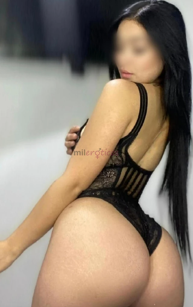 Soy masajista profesional realizo con mi manos un rico delicioso masaje para que te sientas lleno de amor tranquilidad amor que te sientas que seas am...