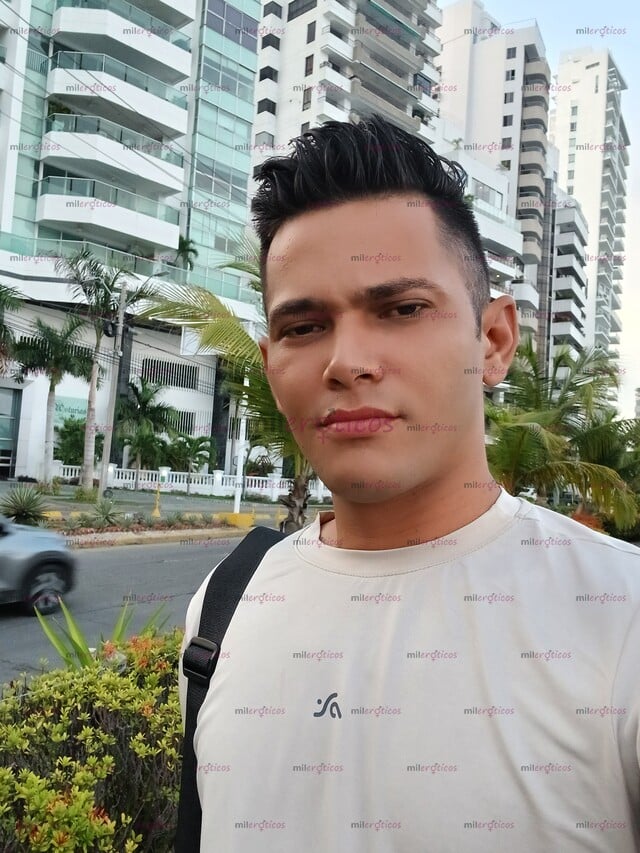 FOTOS DE SOY EDWIN JOSE 27 AÑOS VERSATIL VERGON 22 CM VENE?OLABO CALIENTE Y MORBOSO