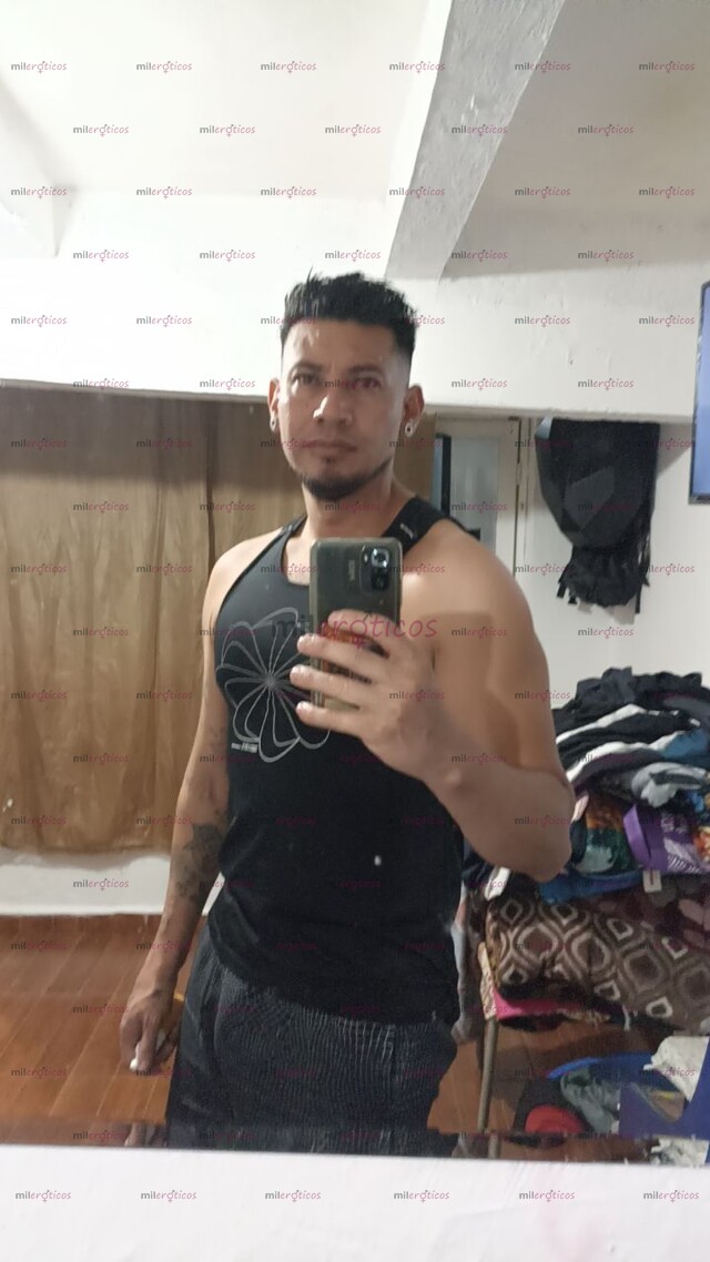 FOTOS DE SOY UN CHICO VERGON DISPUESTO A CUMPLIR TUS MÁS ENFERMAS FANTASÍAS Y FETICHES