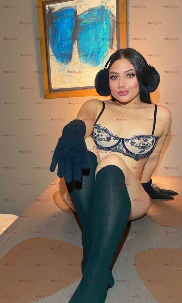 FOTOS DE ABBY VOLUPTUOSA , ROSTRO DELICADO CON PIEL PERFECTA