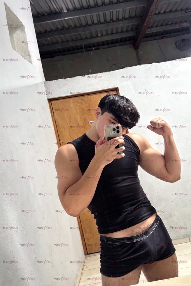 FOTOS DE CHAVITO SÚPER CACHONDO CON GANAS DE TODO Y DISPONIBLE PARA TI