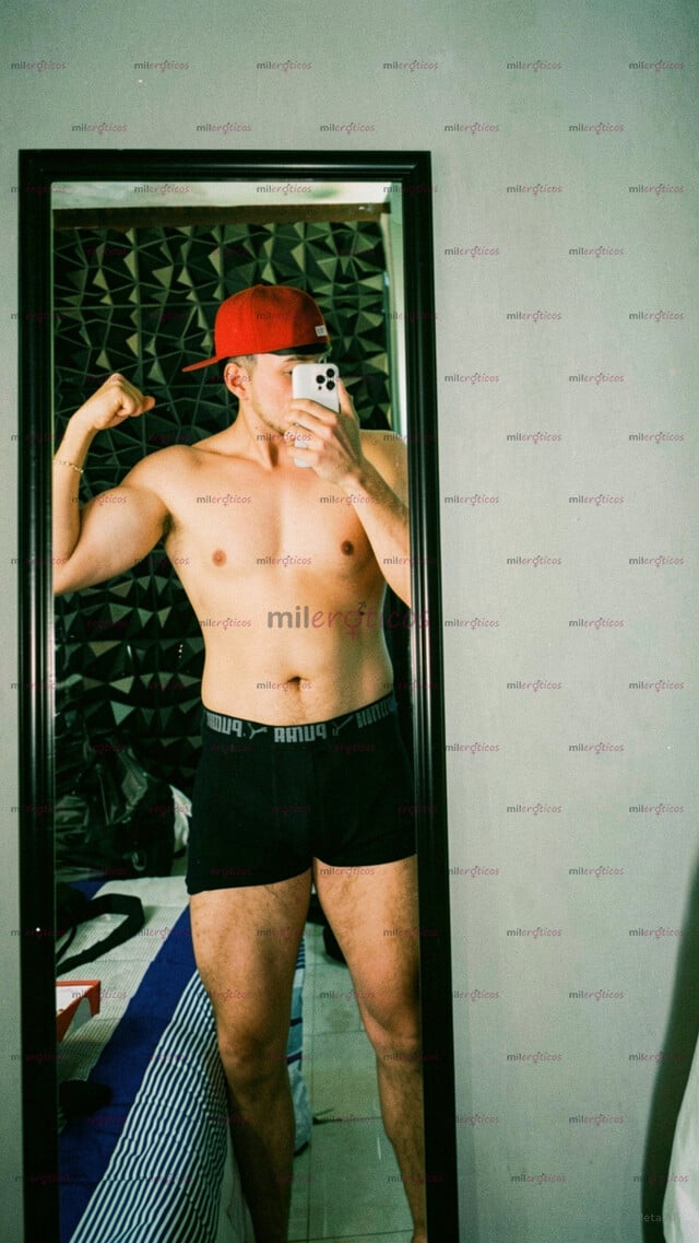 FOTOS DE CHAVITO SÚPER CACHONDO CON GANAS DE TODO Y DISPONIBLE PARA TI