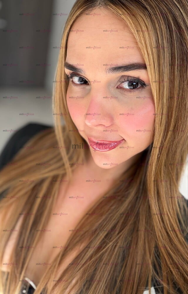 FOTOS DE HERMOSA MUJER TRANS PERRA Y DULCE PARA TI