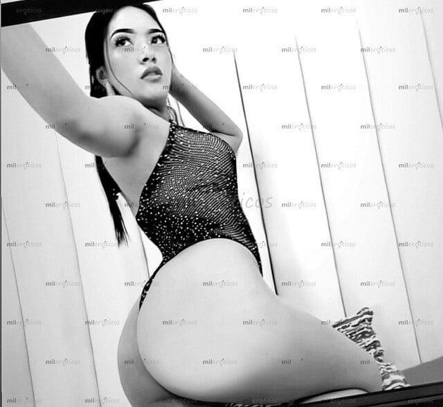 FOTOS DE DISPONIBLE PARA UNA CITA AUTÉNTICA QUE FLUYA DESDE EL INICIO Y SE DISFRUTE