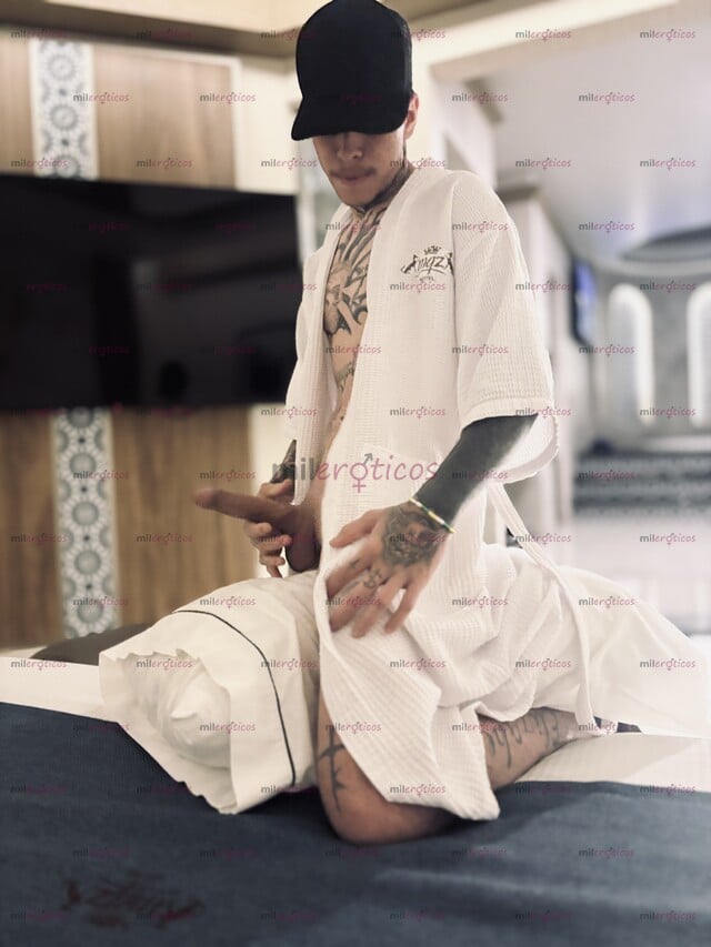 FOTOS DE GUERITO TATUADO HOT, VEN TE VOY A COGER BIEN RICO, CON LUGAR