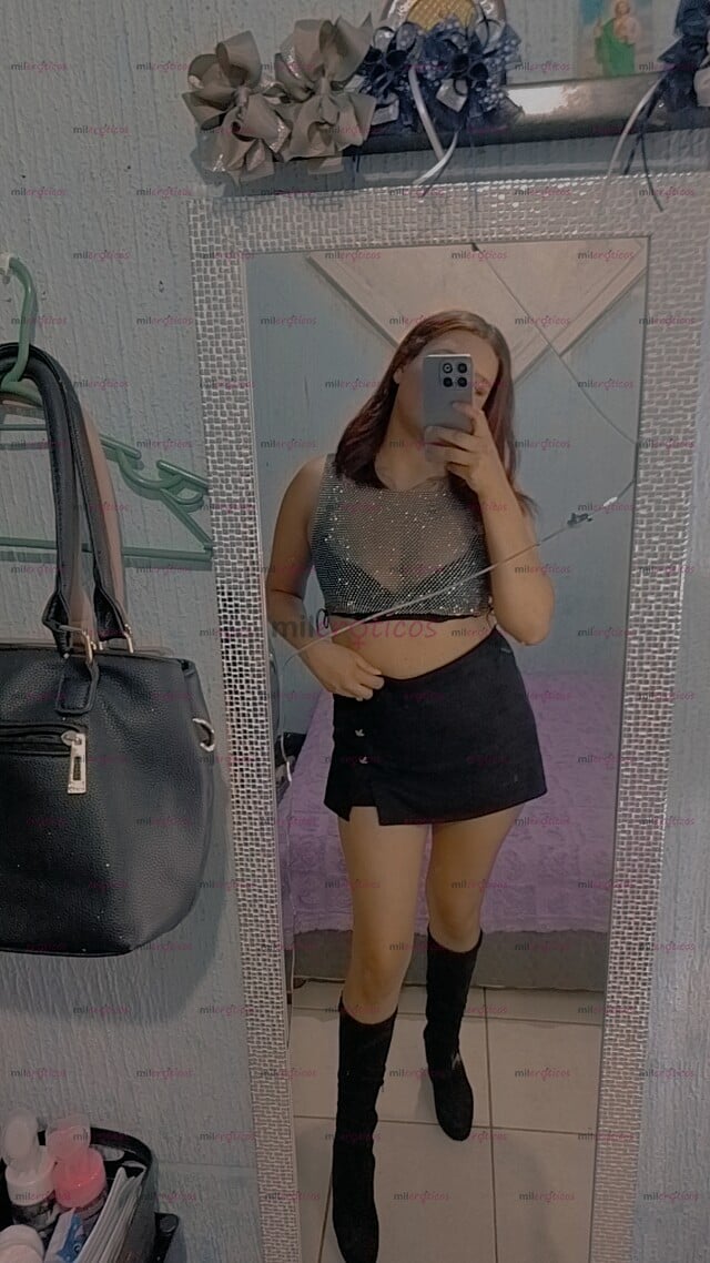 FOTOS DE CHICA LILI CACHONDA Y ARDIENTE . CHICA DE ALTO NIVEL . QUE SE ACOMODA A TODO