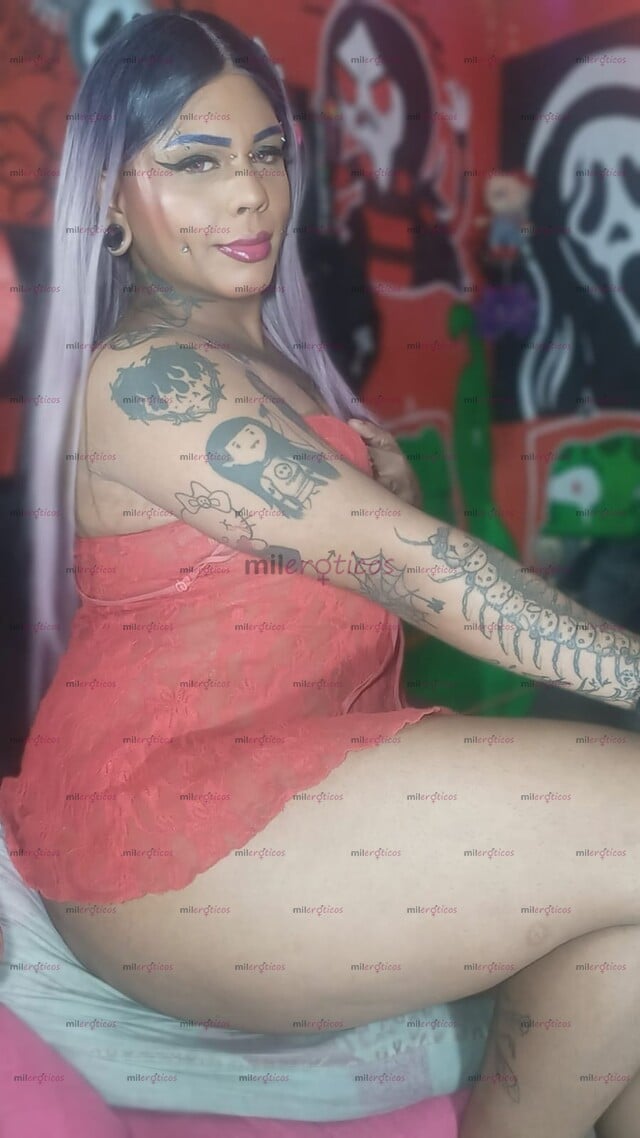 FOTOS DE TRANS GOTICA TATUADA, EXOTICA Y VERGONA VERSATIL