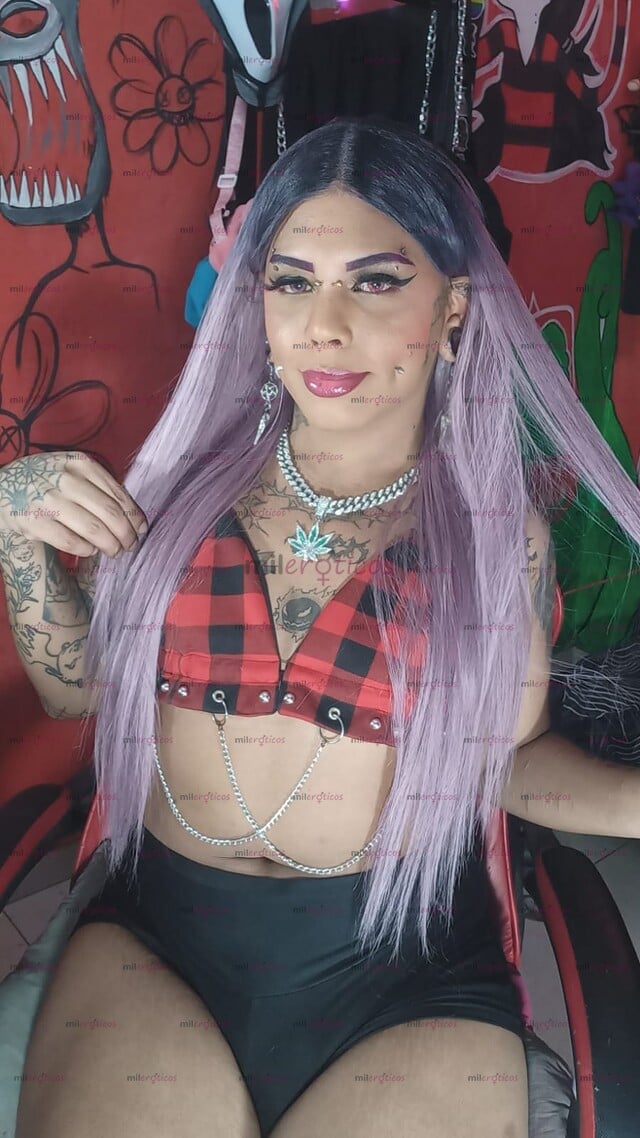 FOTOS DE TRANS GOTICA TATUADA, EXOTICA Y VERGONA VERSATIL