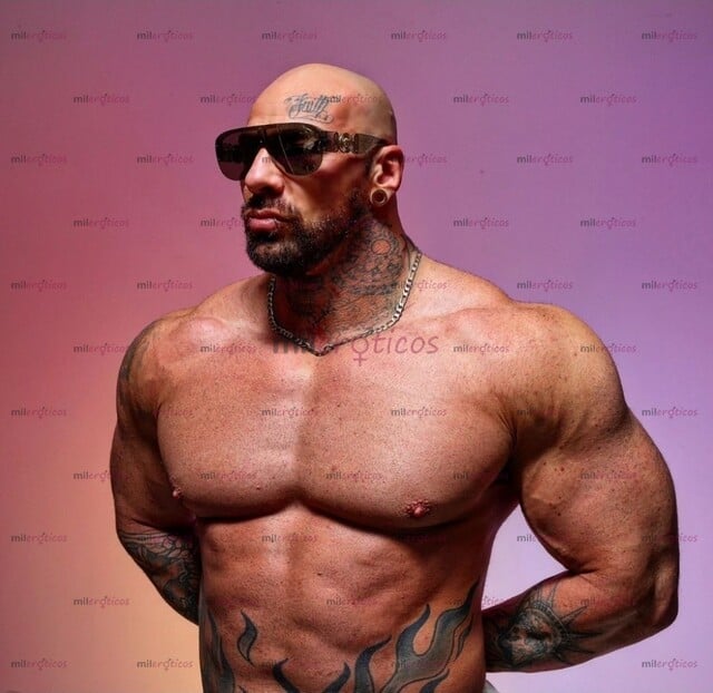 FOTOS DE JULIUS PRO CULTURISTA FRANCÉS 120KG DE PASO POR LA CIUDAD DE MÉXICO