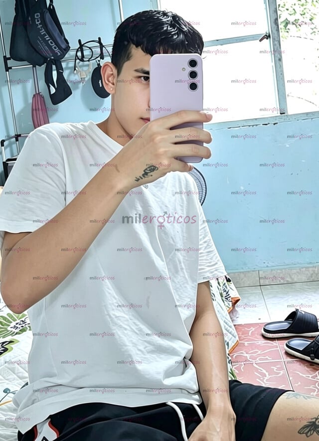 FOTOS DE JOVEN RESERVADO Y COMPLACIENTE VEN A DISFRUTAR