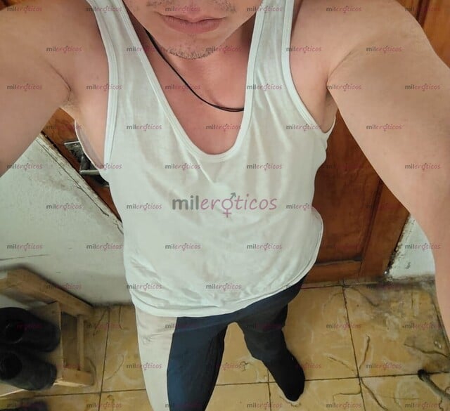 FOTOS DE JOVEN DE 28 AÑOS INICIANDO EN EL AMBIENTE SERVICIO EXCLUSIVO PARA MUJERES