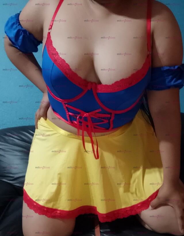 FOTOS DE HOLA PRECIOSO, ME LLAMO MÍA, JOVENCITA QUE LE GUSTA MAMAR VERGA