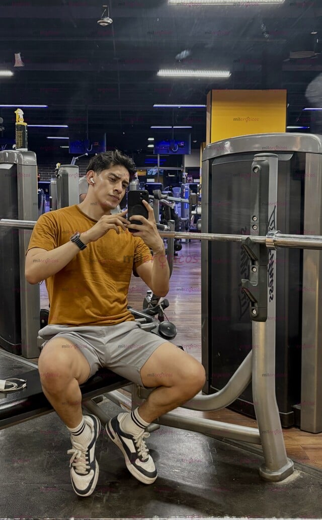 FOTOS DE ALEXIS DISCRETO, ATENTO Y MUY COMPLACIENTE