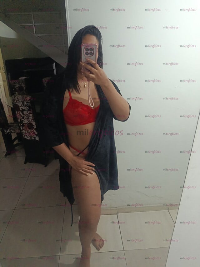FOTOS DE MORENAZA CALIENTE EXPERTA EN SATISFACER TUS FANTASÍAS SEXUALES