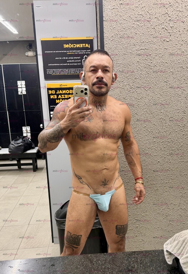 FOTOS DE TAVO .. TATUADO, FUERTE, DIVERTIDO Y COMPLACIENTE