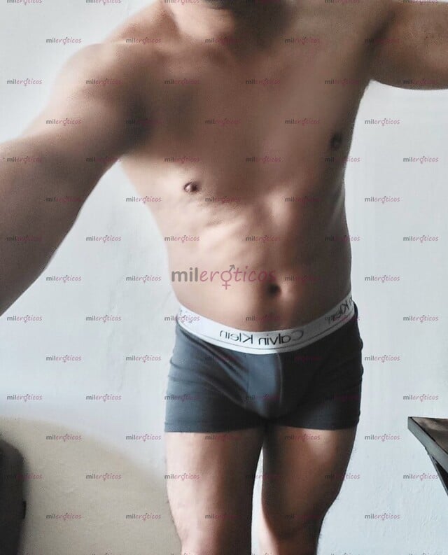 FOTOS DE HOMBRE JOVEN, PASA UN RATO RICO SIN PRISAS NI HORARIOS FIJOS (SOLO MUJERES)