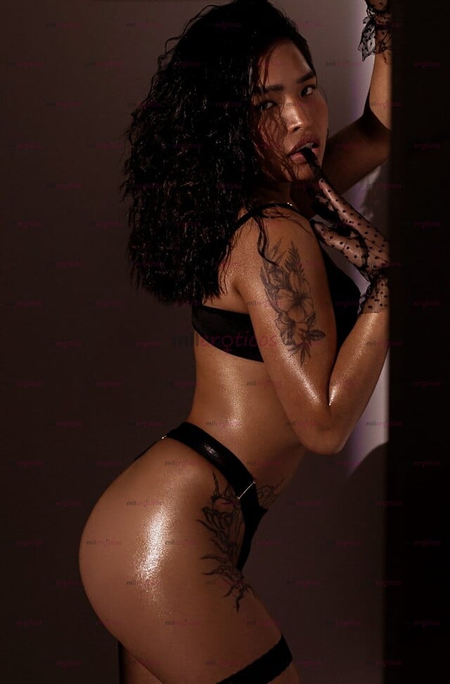 FOTOS DE FULL ANAL, MIA HERMOSA MORENA COMPLACIENTE DISPONIBLE PARA TI...