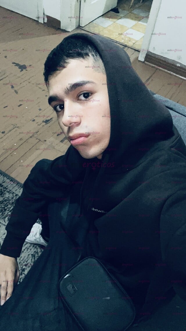 FOTOS DE TWINK CON GANAS DE COMPLACERTE EN TODO LO QUE DESEAS
