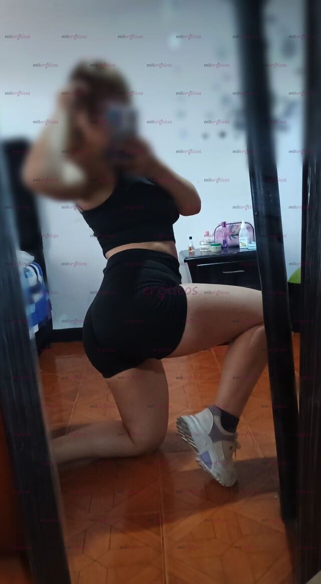 FOTOS DE LINA DE PIEL SUAVE, PIERNAS SEXIS PARA CABALLEROS DE BUEN GUSTO