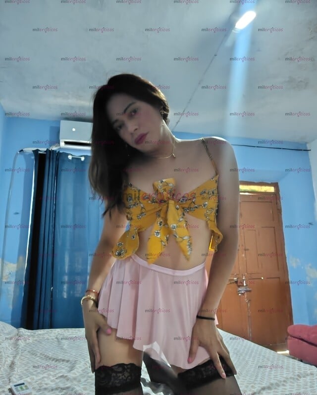 FOTOS DE FLAQUITA SEXY Y CACHONDA FEMENINA CON GANAS DE VERGA