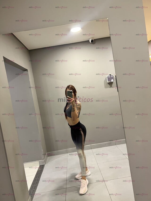 FOTOS DE LO QUE ESTABAS ESPERANDO UNA HERMOSA NIÑA TRANS MUY COMPLACIENTE
