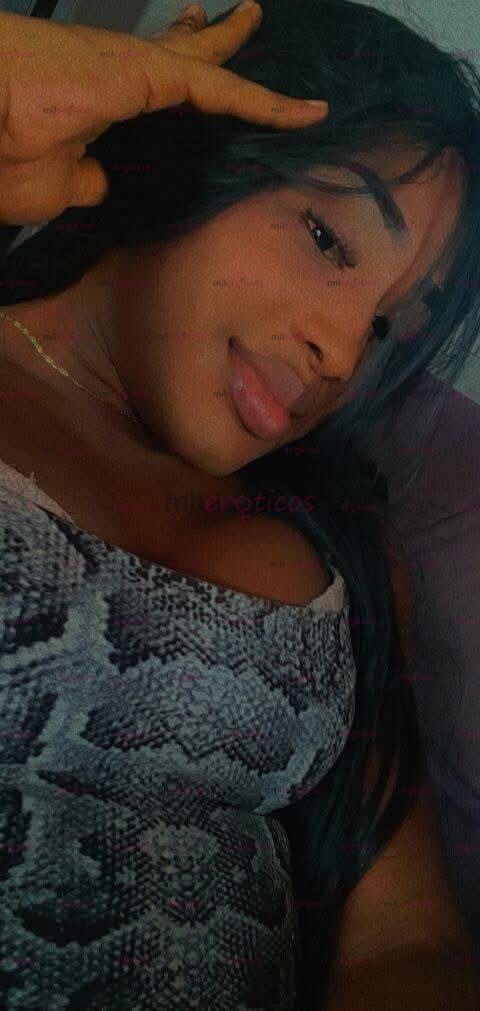 FOTOS DE MORENA EXÓTICA VERGONA LECHERA CON UN PENE GRANDE Y GRUESO