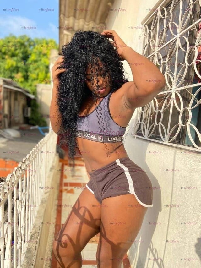 FOTOS DE MORENA EXÓTICA VERGONA LECHERA CON UN PENE GRANDE Y GRUESO