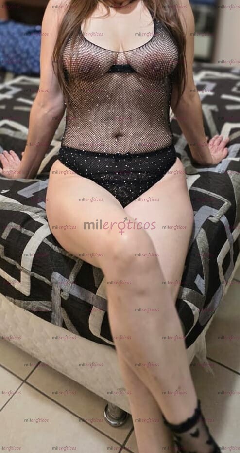 FOTOS DE ATRACTIVA Y DISCRETA...! TENGAMOS UN RICO ENCUENTRO.! TU DELICIOSA MADURITA....
