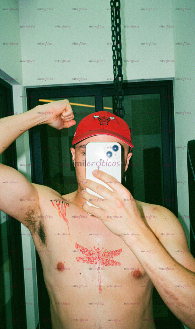 FOTOS DE INTER TATUADO DE CDMX DOMINANTE Y MASCULINO, LISTO PARA COMPLACERTE