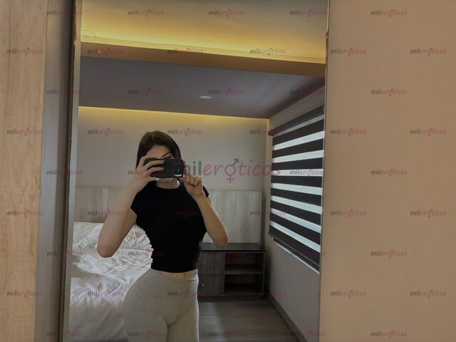 FOTOS DE AMBOS ROLES, DISPONIBLE MUÑEQUITA DE PORCELANA