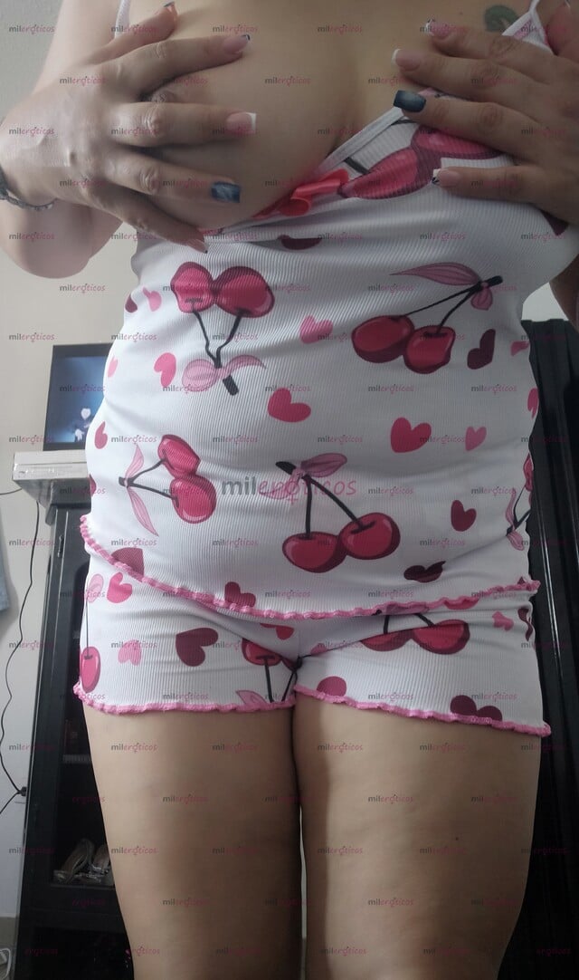 FOTOS DE DISPONIBLE PARA TI MI REY LLAMA Y LA PASAMOS SUPER RICO
