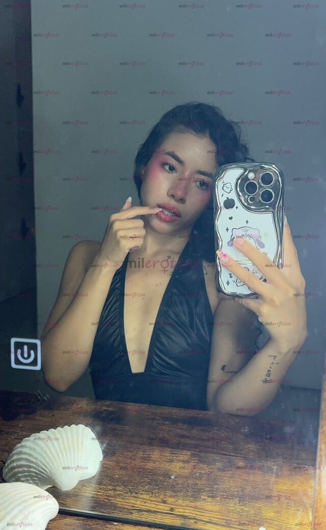 FOTOS DE EXQUISITO BOMBÓN DISPONIBLE PARA SATISFACER TUS DESEOS
