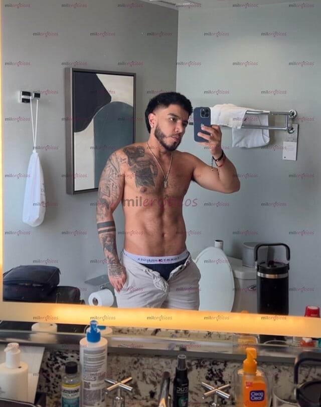 FOTOS DE MACHO COLOMBIANO GUAPO VERGON SEXY Y MUY COMPLACIENTE,BASTANTE LECHERO