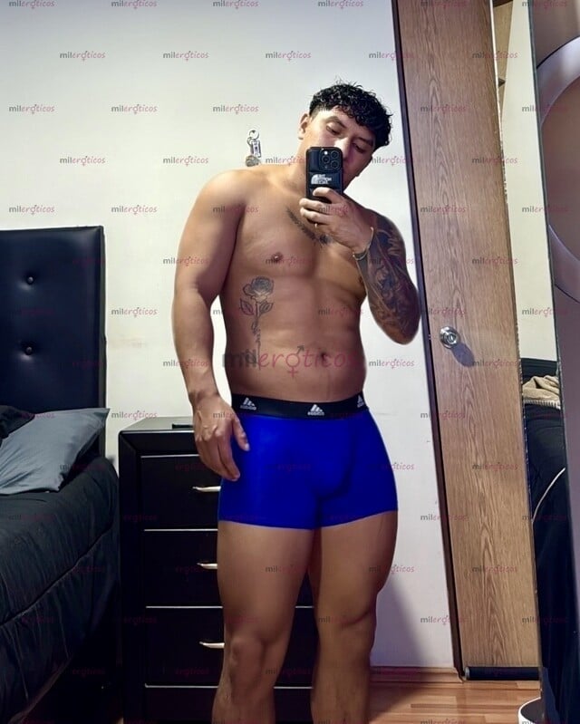 FOTOS DE MORENO DISPUESTO A DARTE EL SERVICIO QUE MERECES