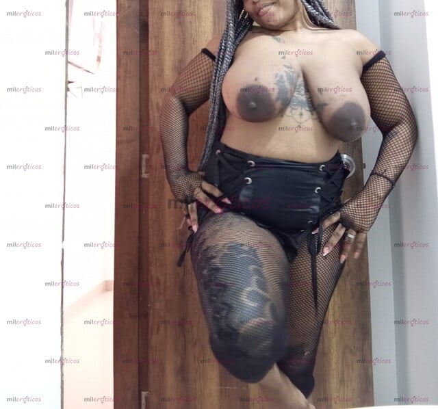 FOTOS DE HOLA MIS AMORES SOY PAOLA UNA CHICA DE PIEL MORENA Y DE LABIOS PROVOCATIVO