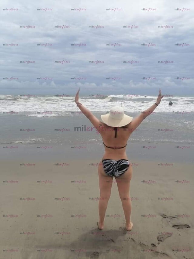FOTOS DE DISFRUTA DE MIS CHICHOTAS, METETELAS EN LA BOCA
