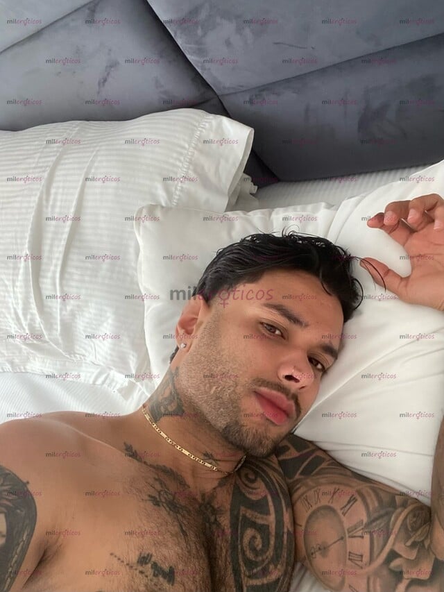 FOTOS DE MAN ALTO TATUADO FULL COMPLACIENTE Y AFRODISIACO. TEUSAQUILLO