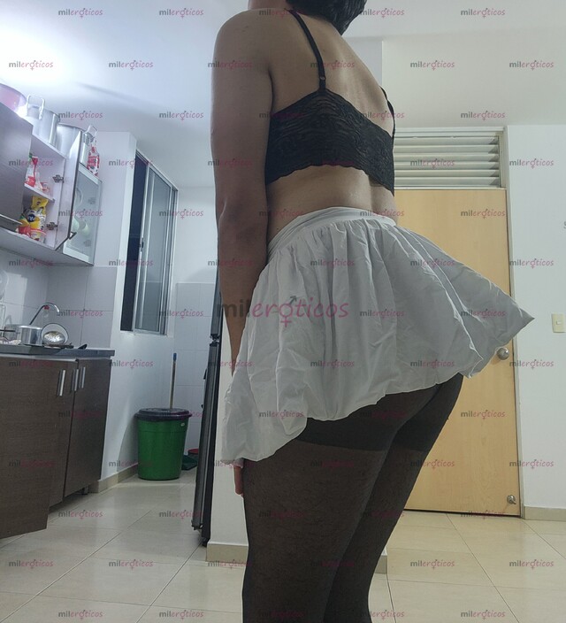 FOTOS DE TINNNIY TRAVIESA ESTA DEVUELTA GRATIS Y MAS PERRA