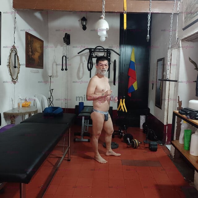 FOTOS DE MASAJES Y MASAJISTA VARONIL DE 62 AÑOS PASIVO BARBA BLANCA BUENOS AIRES MEDELLIN