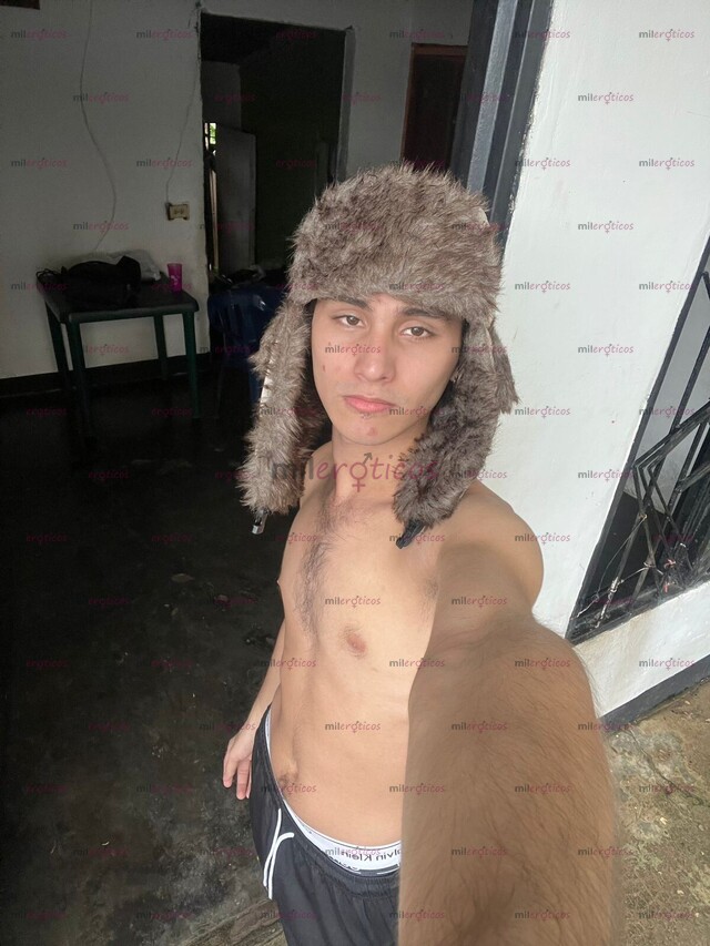 FOTOS DE JOVEN SIMPÁTICO SERIO PARA CUALQUIER PLAN SEXUAL