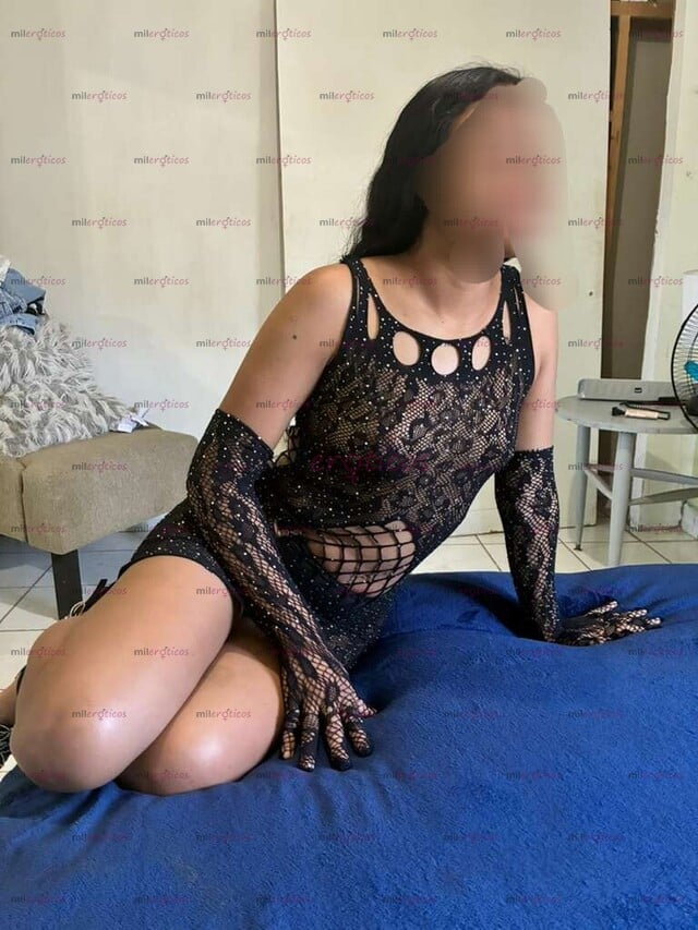 FOTOS DE BONITA MORENITA TALLA XS CON LUGAR DISCRETO LLÁMAME