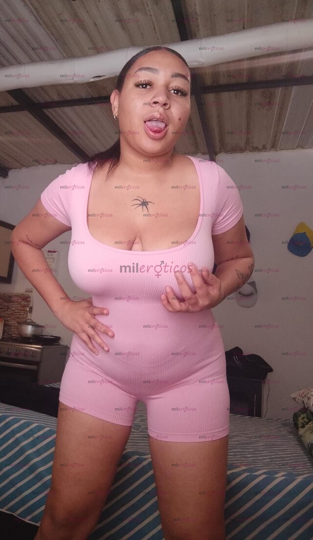FOTOS DE HOLA MUCHO GUSTO ME LLAMO ISABELLA SOY UNA MORENA SÚPER ARDIENTE