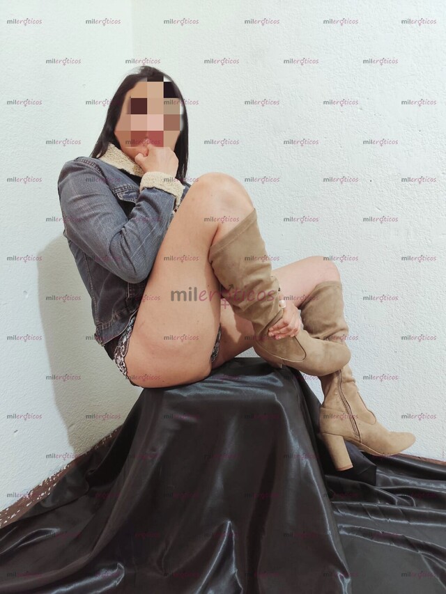 FOTOS DE CHAPARRITA ME ENCANTA COGER Y SUBIRME EN TU POLLA BIEN DURA