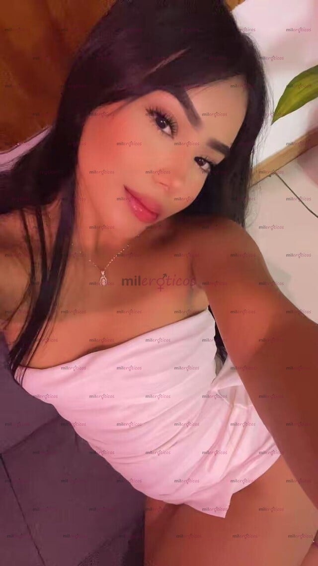 FOTOS DE SOY UNA MORENA GANOSA Y PERRA CON GANAS DE LECHE