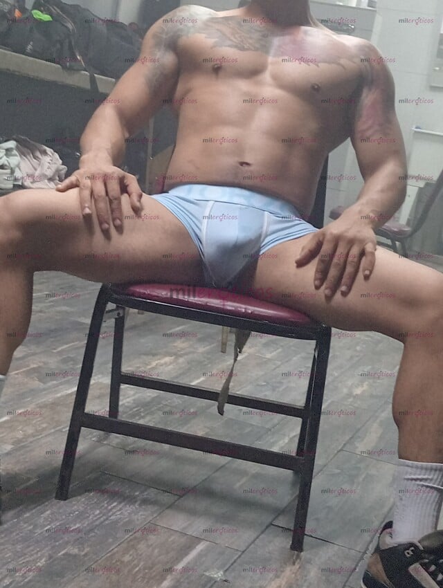 FOTOS DE HOLA SOY TONY TENGO 24 AÑOS Y ESTOY PARA CONSENTIRTE