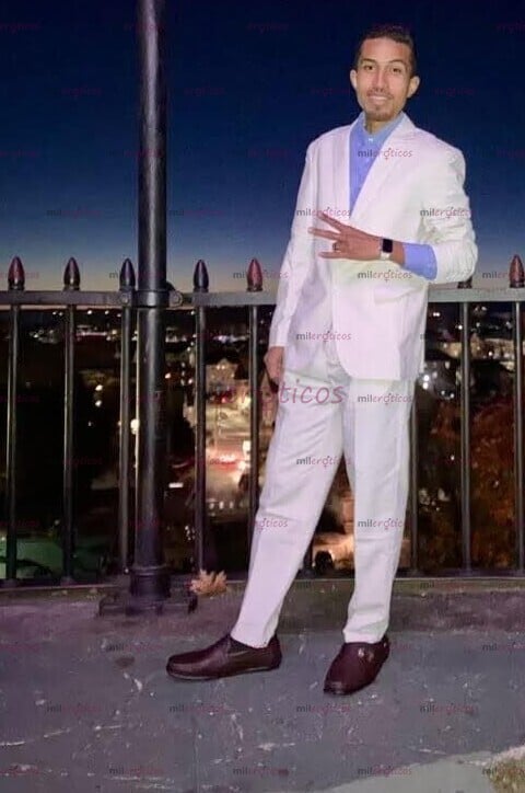 FOTOS DE HOLA LLEGÓ TU MORENITO EXÓTICO CON EL QUE LA VAS A PASAR BIEN, Y CON VERGA RICA