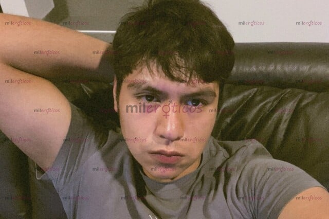 FOTOS DE VERSÁTIL DE 20 AÑOS, CUERPO CUIDADO Y LISTO PARA HACERTE DISFRUTAR