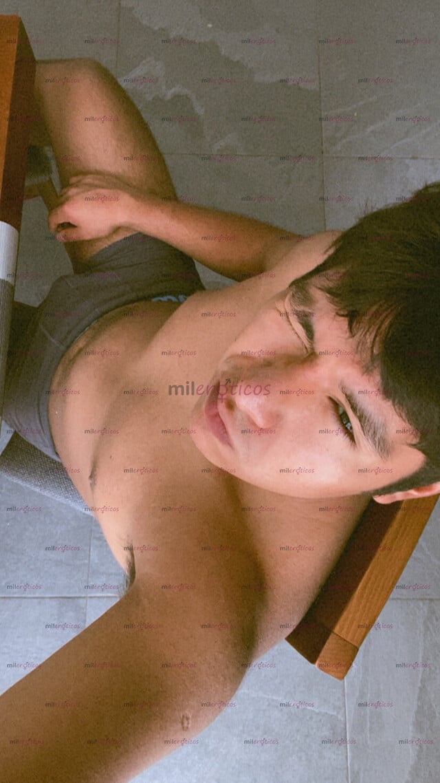 FOTOS DE VERSÁTIL DE 20 AÑOS, CUERPO CUIDADO Y LISTO PARA HACERTE DISFRUTAR