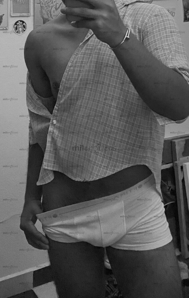 FOTOS DE VERSÁTIL DE 20 AÑOS, CUERPO CUIDADO Y LISTO PARA HACERTE DISFRUTAR